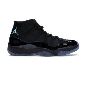 Jordan gamma blue size 10